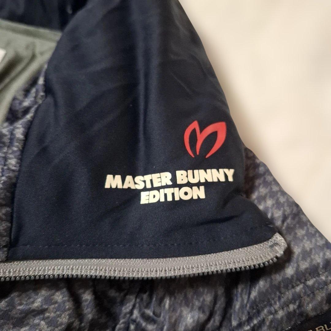 マスターバニーエディション ダウンジャケット