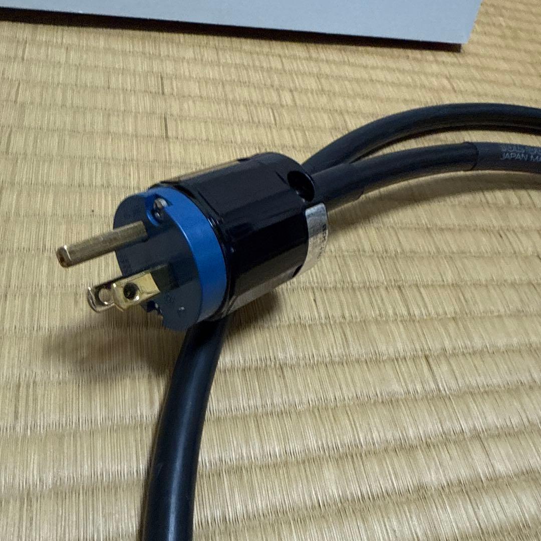 oyaide電源ケーブルBLACK MAMBA-α V2 1.8mオヤイデ