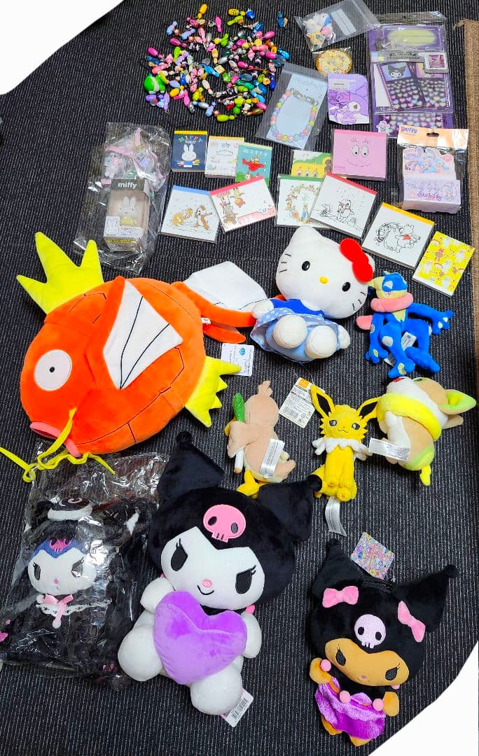 ラウンドワン　キティ　まとめ売り