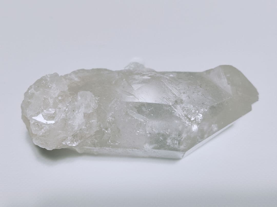 パワーストーン　天然石　水晶　一本剣　レインボー他　115g　No.140