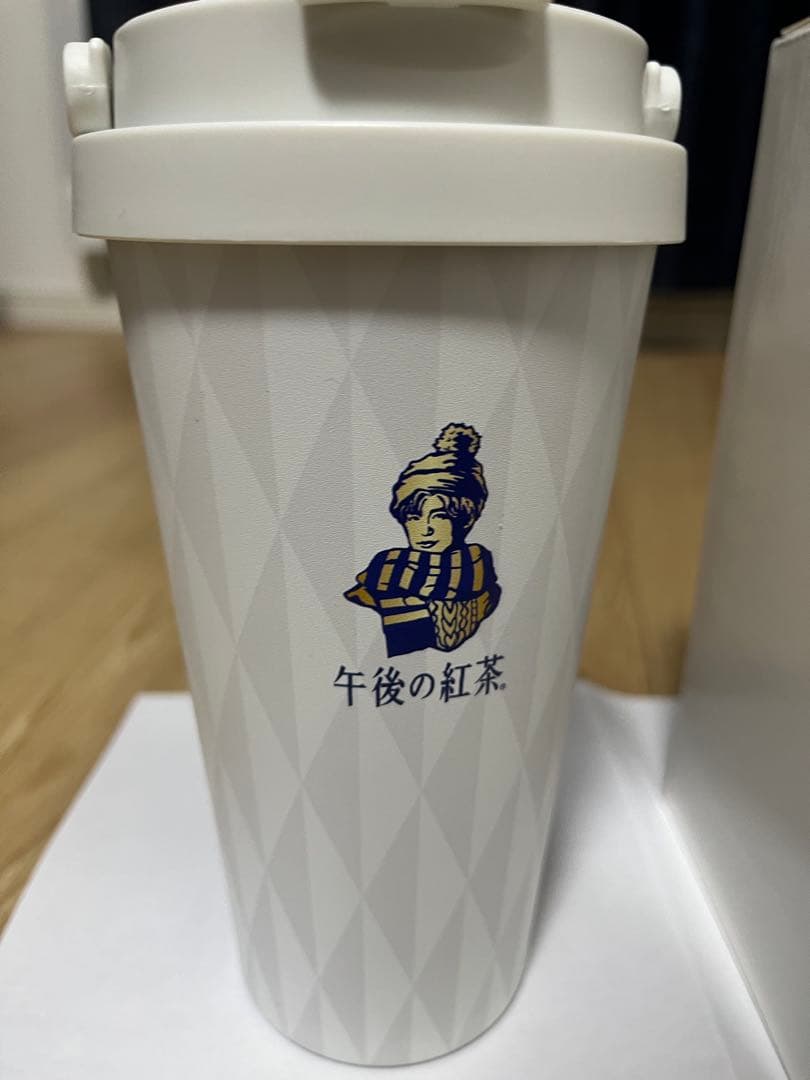 午後の紅茶　目黒蓮さん　あったかタンブラー