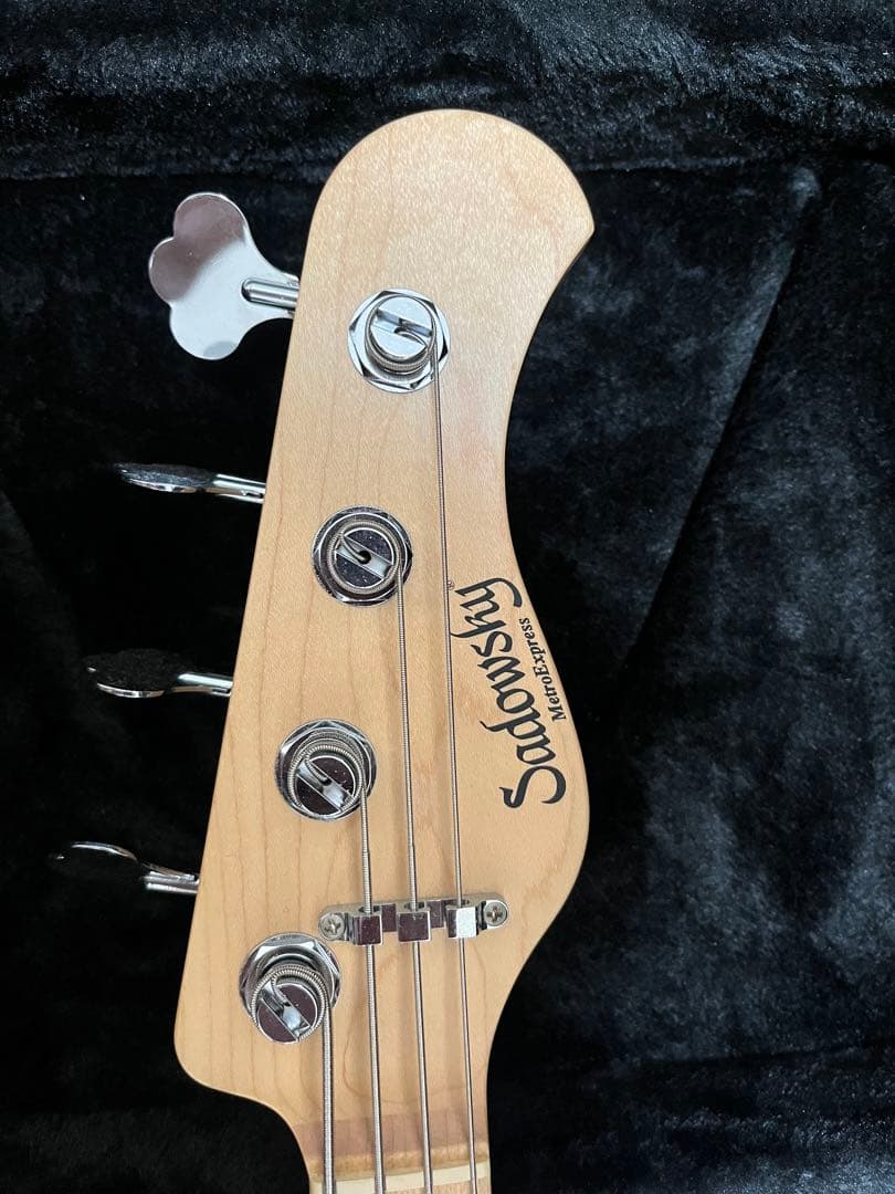 ベース Sadowsky Metroline Express