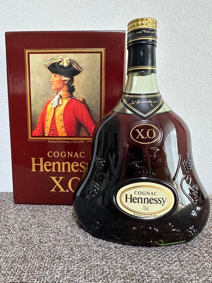 Hennessy X.O. コニャック 700ml