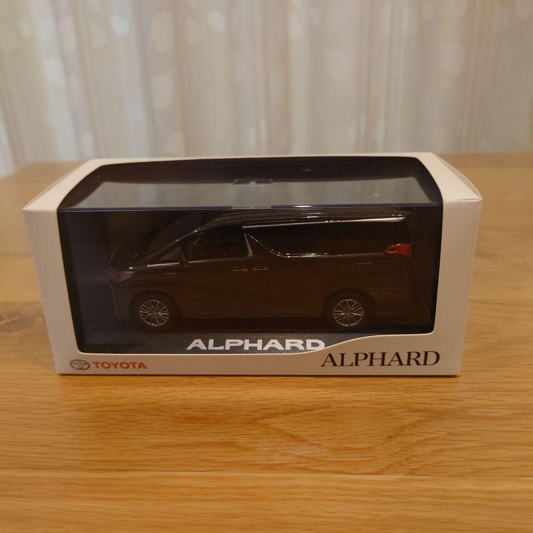 トヨタ アルファードミニカー 非売品　1/30スケール