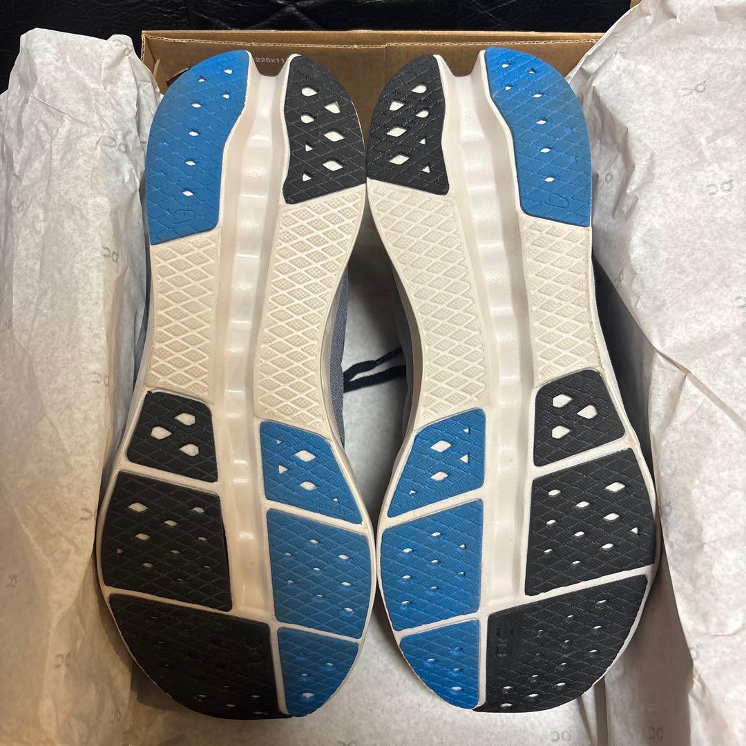 【美品】 On クラウドサーファー2 【26.5cm】