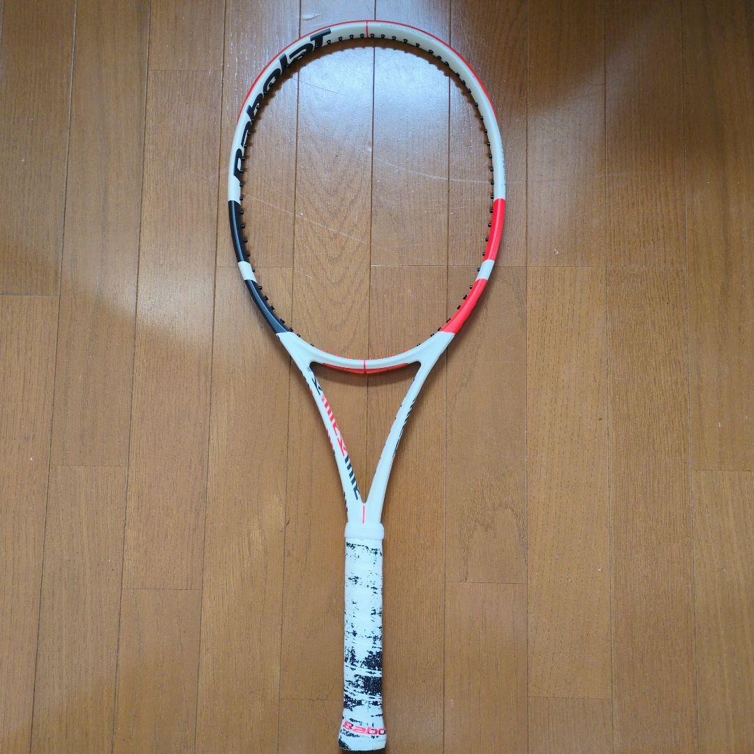 バボラ　ピュアストライクチーム グリップ2サイズ