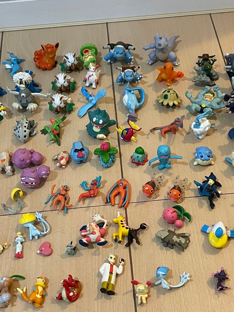 立体ポケモン図鑑等まとめ売り 【廃盤】250体くらい