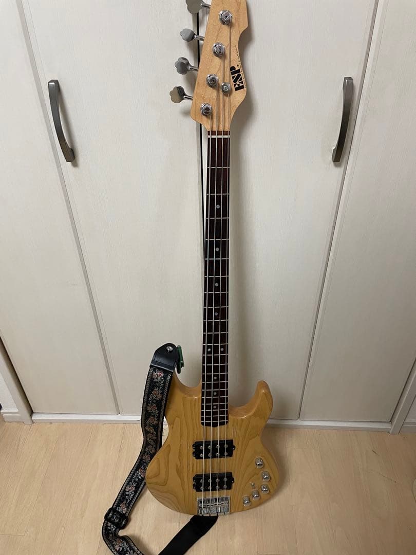 ESP エレキベース 4弦 【12/10まで取り置き中】