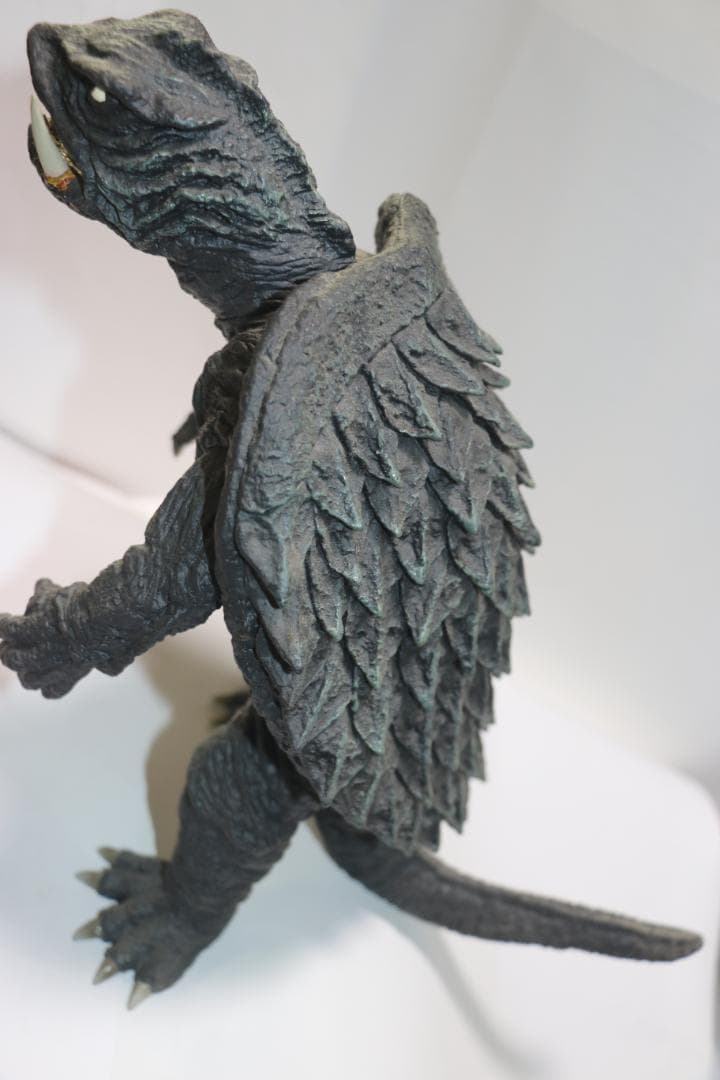 貴重昭和版　ガメラ（大映映画）の大型フィギャー　全高：約２７㎝　完成品　中古品