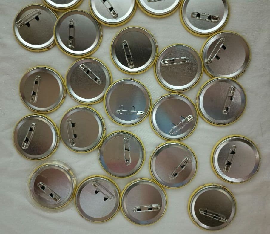 すとぷり　るぅと　缶バッチ　2022　summer デフォ