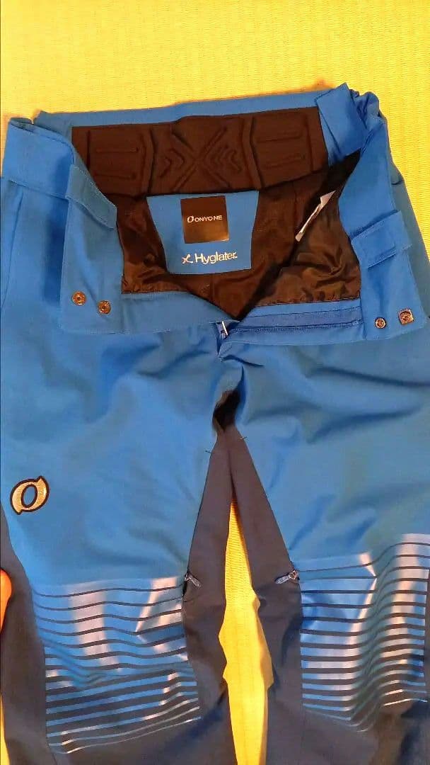 男女兼用20-21オンヨネ DEMOスキーウェア上下セット　サイズ上S　下S－3