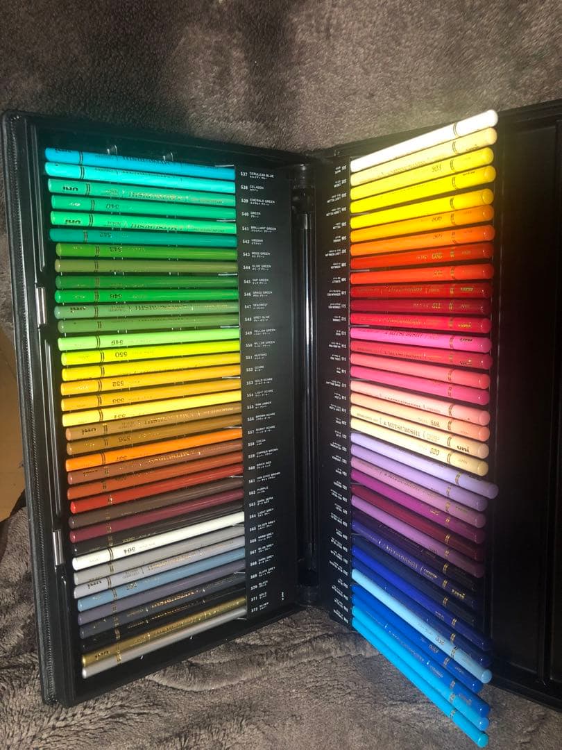 uni 色鉛筆 72色セット+ 多色の油絵具10本セット　ペインティングオイル