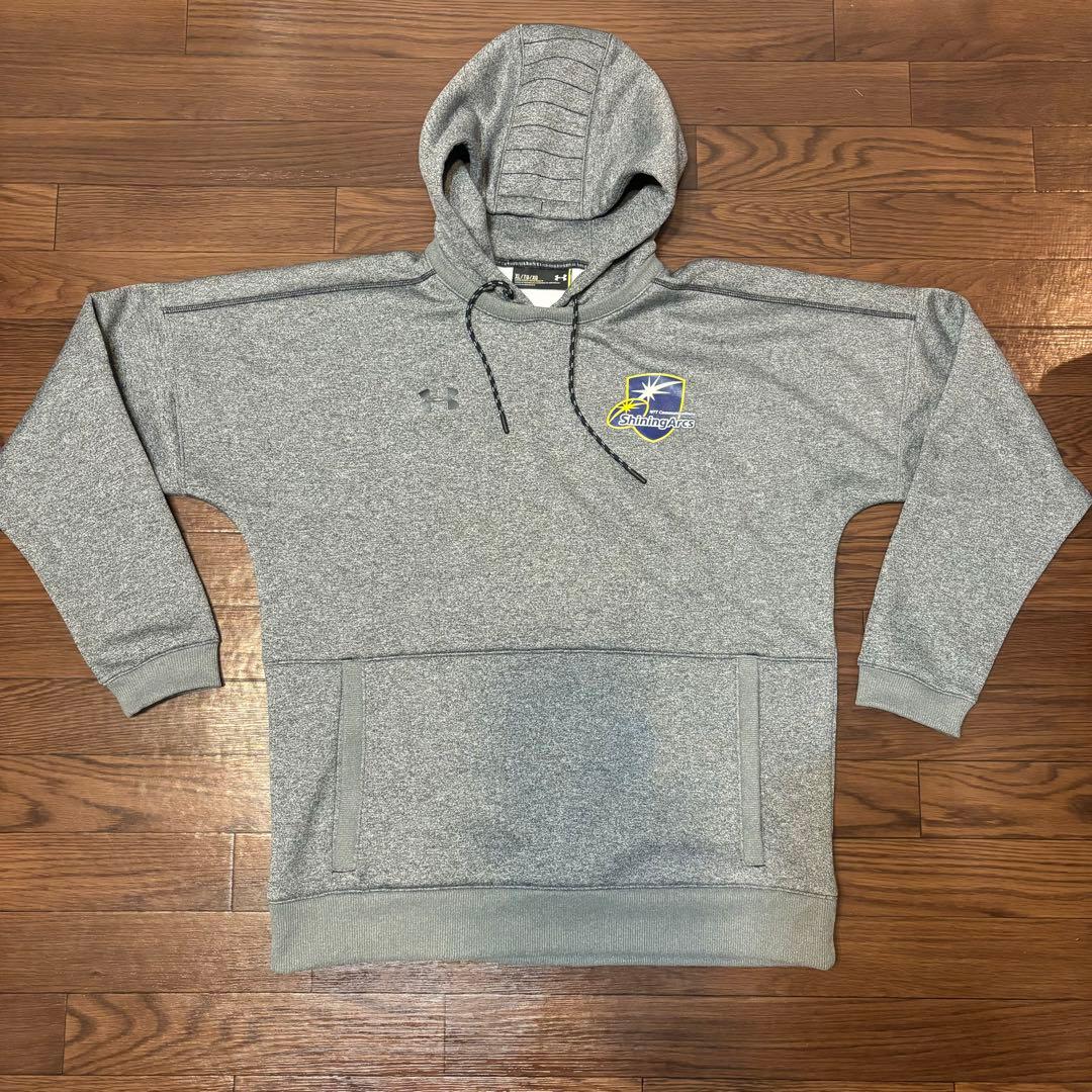 ラグビー　NTTコムシャイニングアークス　フリースパーカー　アンダーアーマー