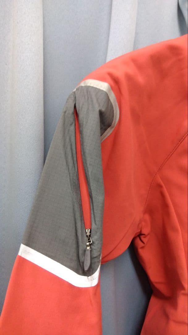 mont-bell サイクルトレーナージャケット〈女性用〉