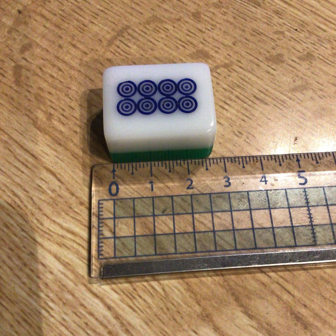 麻雀セット(麻雀牌と組立式麻雀マット)