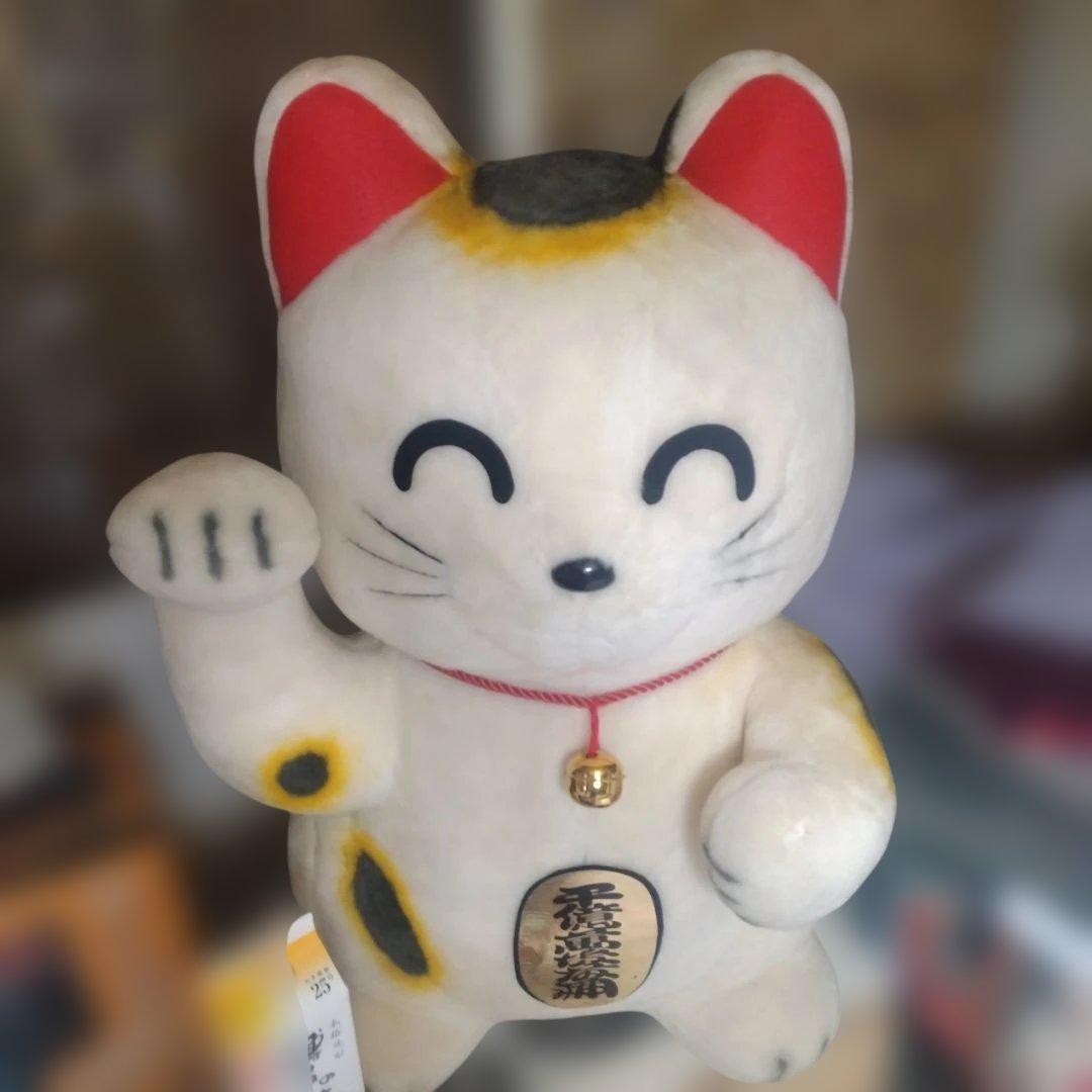 特大招き猫です。