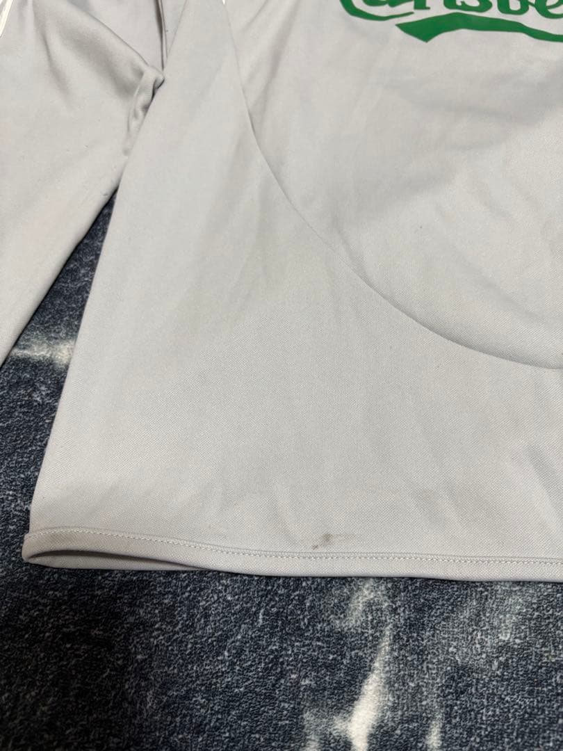 adidas リヴァプール　スウェットアンセムジャケットトレーナーウォームウエア