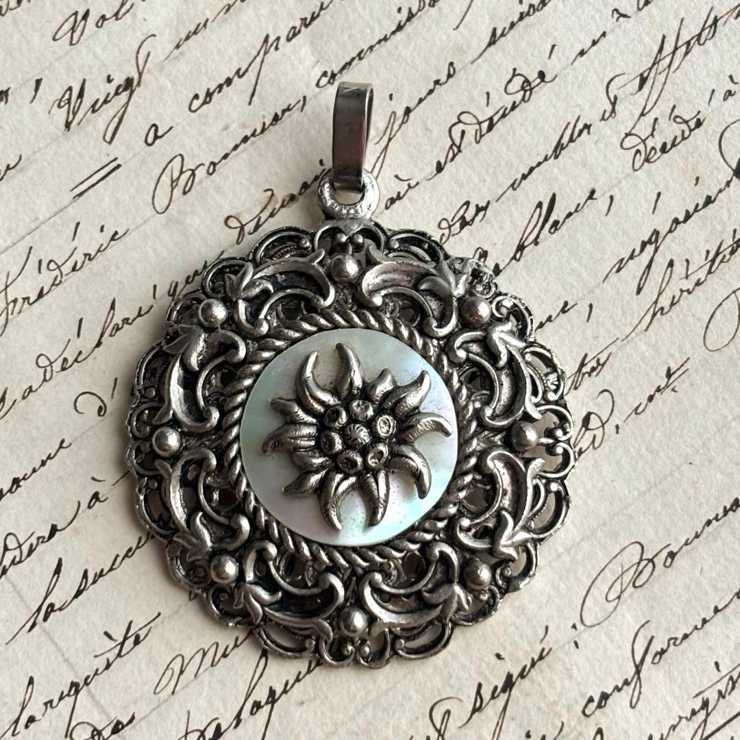 【美品】西ドイツ 70’s エーデルワイス マザーオブパール ペンダント