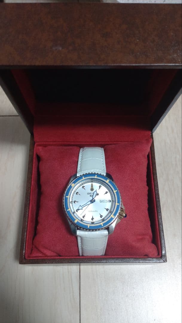 ジョジョの奇妙な冒険 ブチャラティモデル腕時計　SEIKO 5 SPORTS
