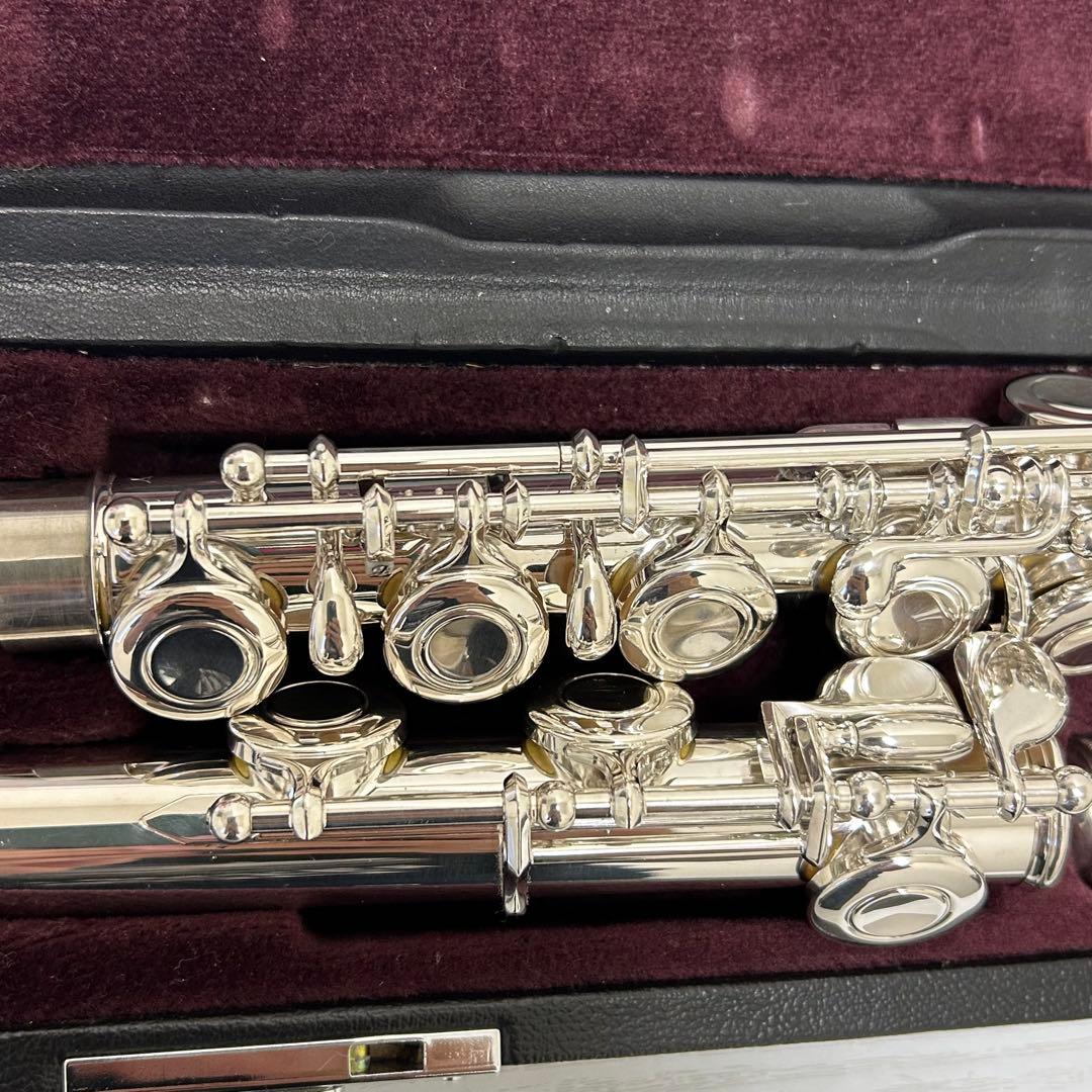 ヤマハフルート　　YFL-211 Eメカ付き