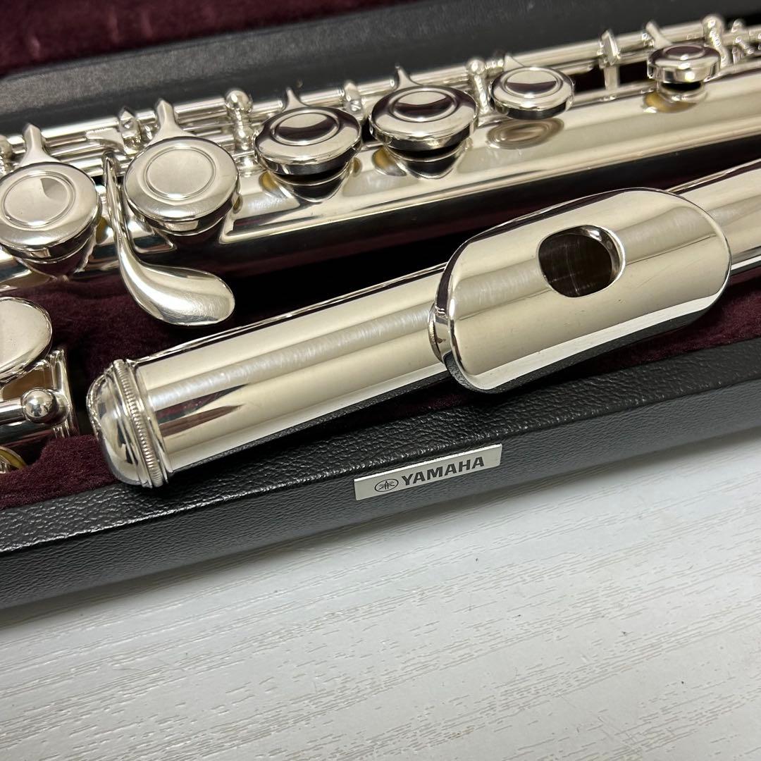 ヤマハフルート　　YFL-211 Eメカ付き