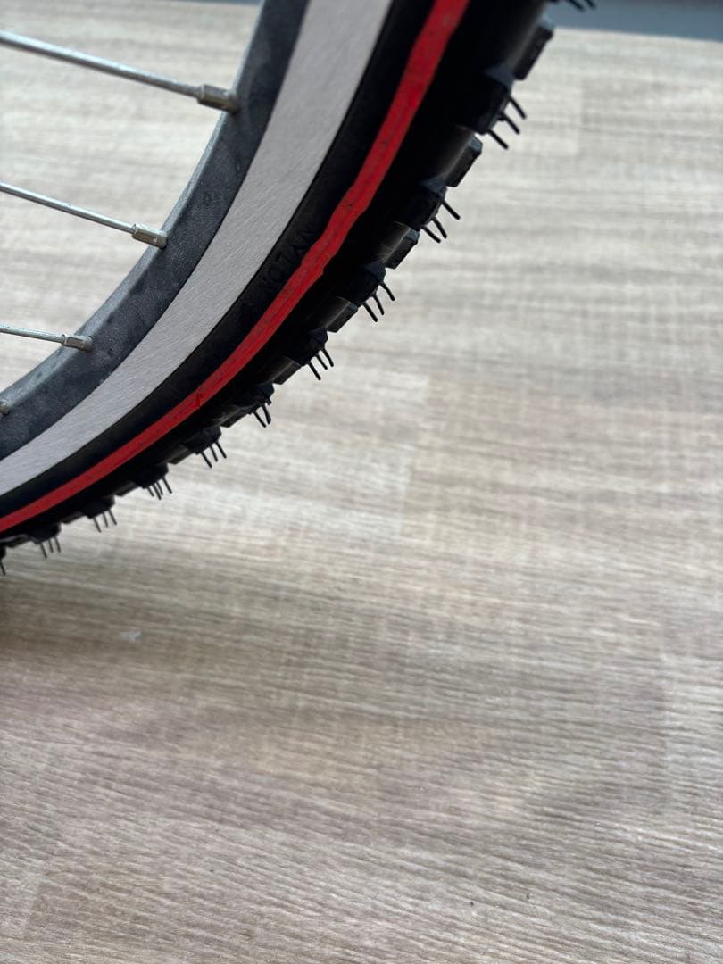 ブリヂストン　キッズサイクル レッド 前面バスケット付き