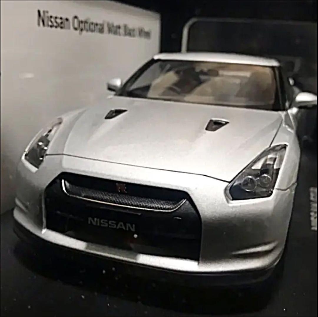 #オートアート 1/18 日産GTR シルバー マットブラックホイール レア