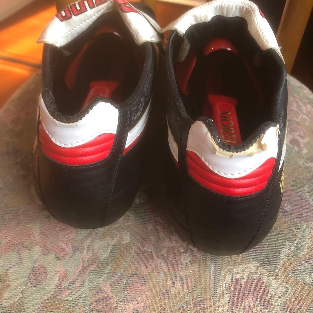 MORELIA サッカーシューズ 黒/赤/白