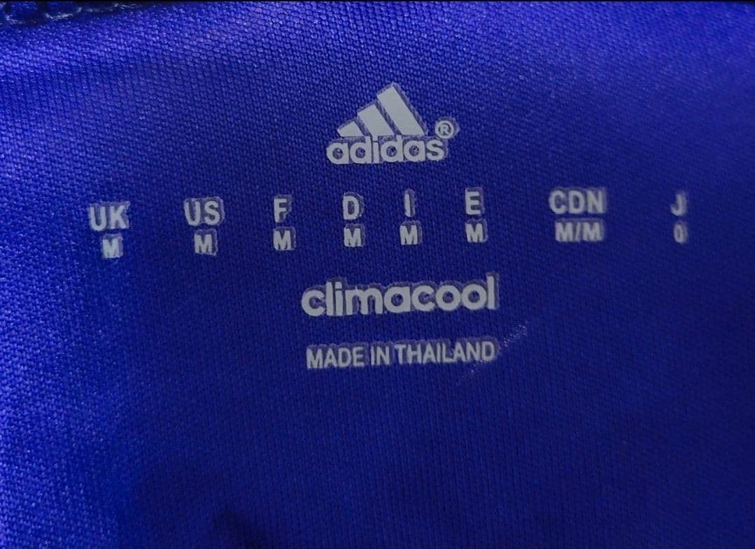 adidas　アディダス　AKB48　小嶋陽菜さん　日本代表　ユニフォーム