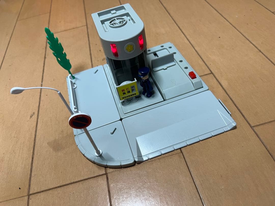 トミカタウン 7点セット トミカ3台付き