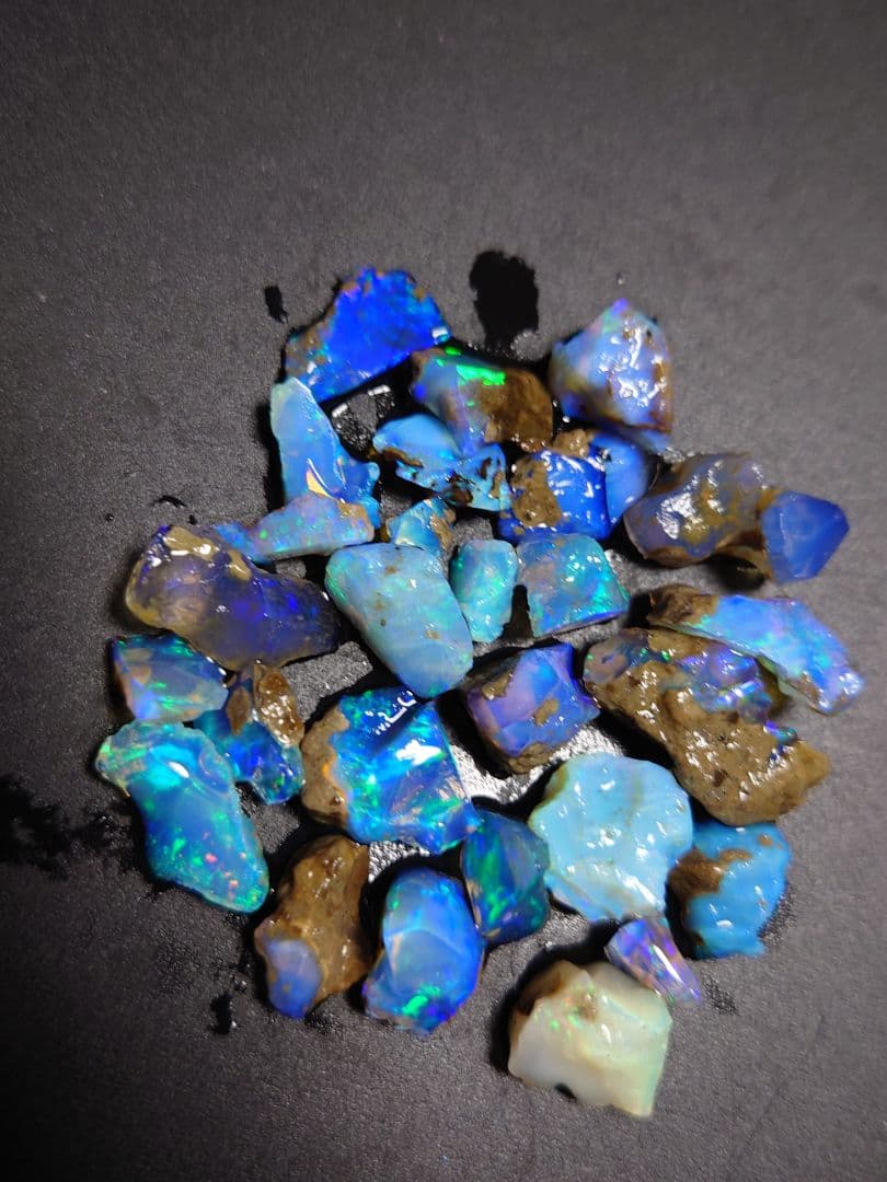 エチオピア　チョーク　オパール原石 詰合わせ　鉱物　標本　約10g分50CT近く
