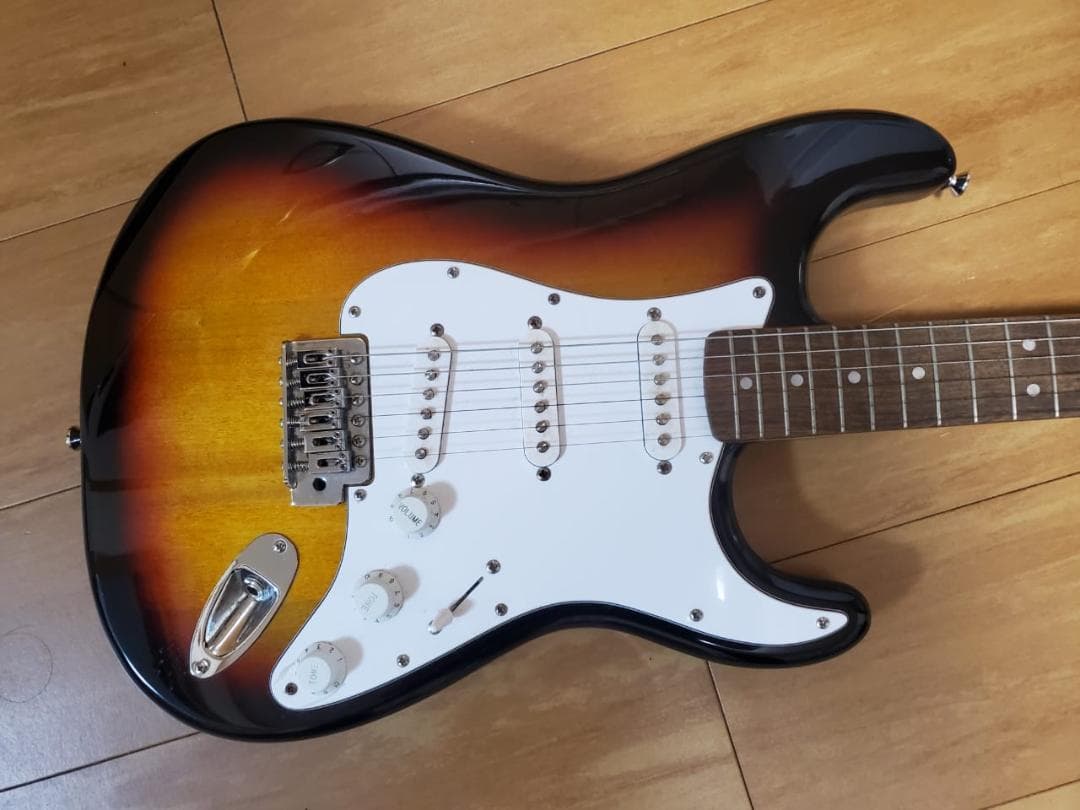 ギター Fender Stratocaster Squier Guitar