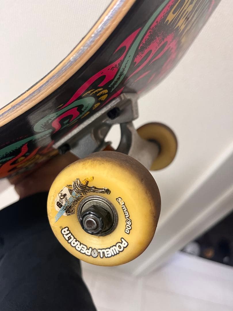 Santa Cruz Dresser スケートボード