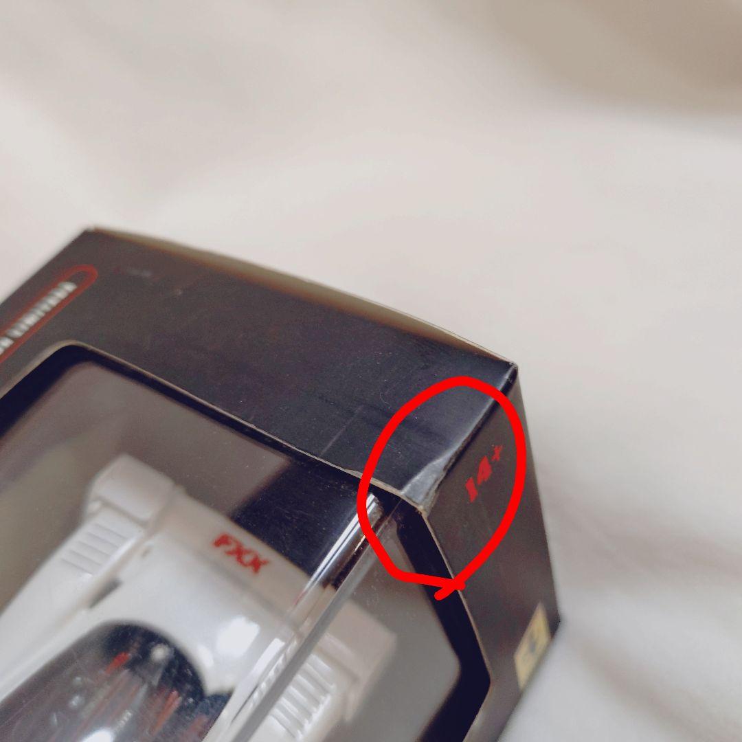 絶版 ホットウィール エリート フェラーリ FXX 1/43 パールホワイト