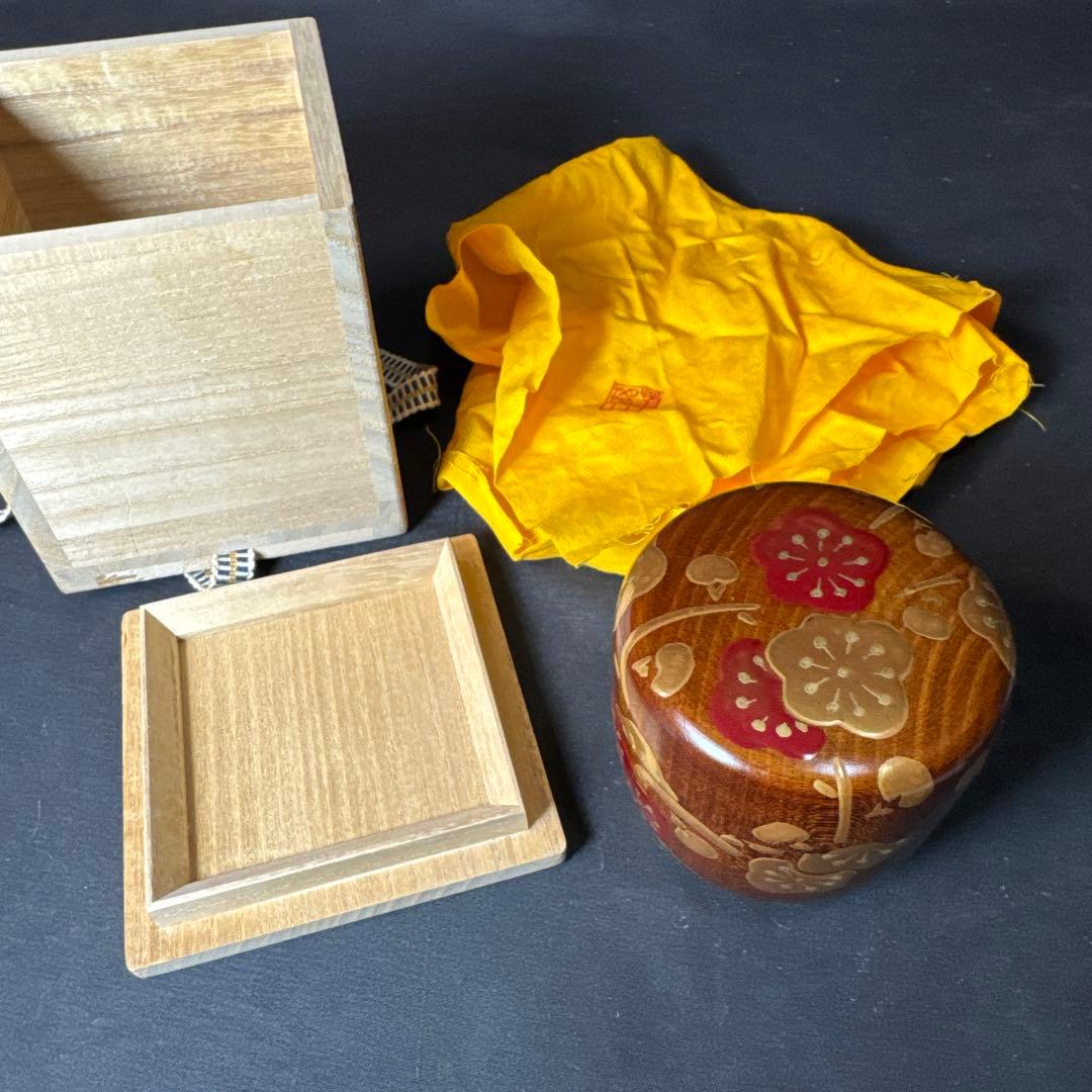 J18 送料無料　棗　木地中棗　梅　華遙　茶道具　漆芸　共箱　茶道