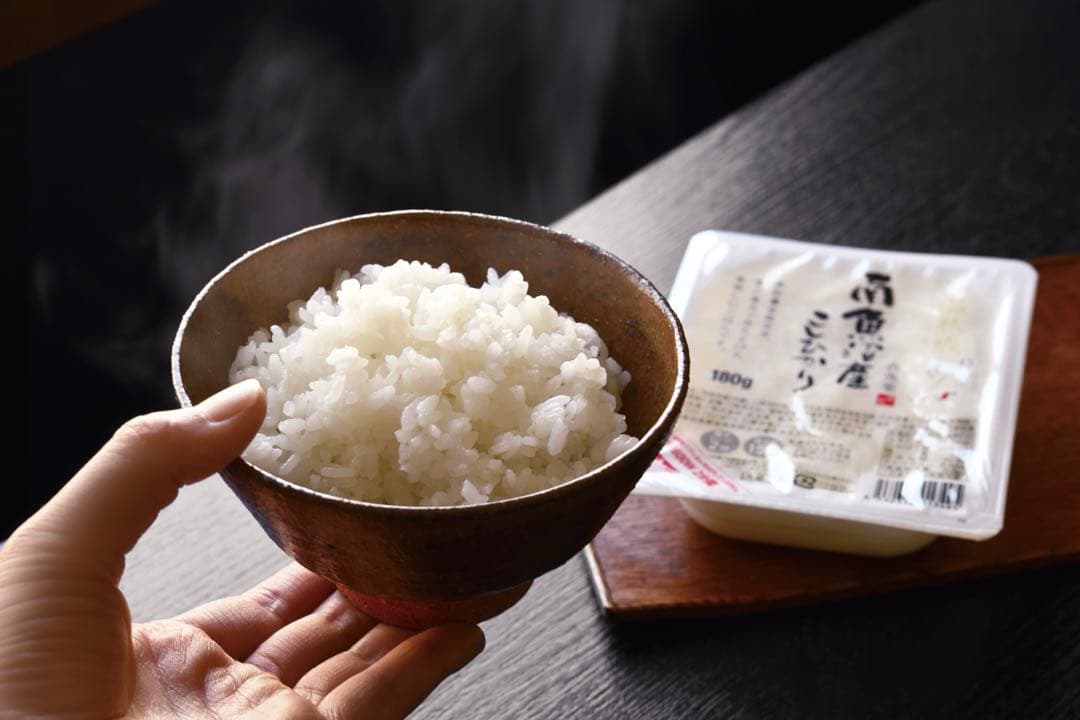 南魚沼産こしひかり　パックごはん　雪室　氷温熟成　無菌米飯　180g×96パック