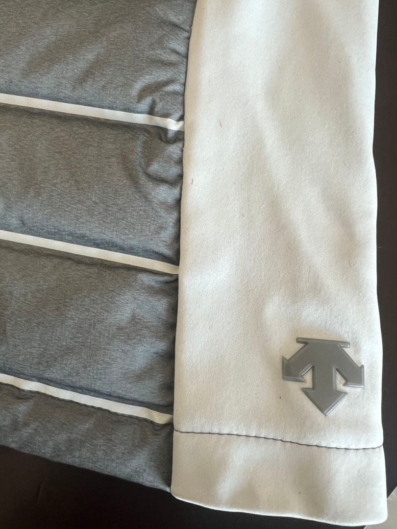 DESCENTE GOLF　デサントゴルフ　エアーポケットダウンスカート　M