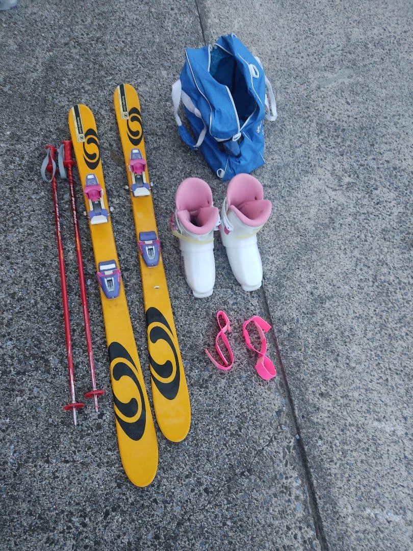 子供用 スキー セット（スキー板・ブーツ・ストック・金具・ブーツケース・バンド）