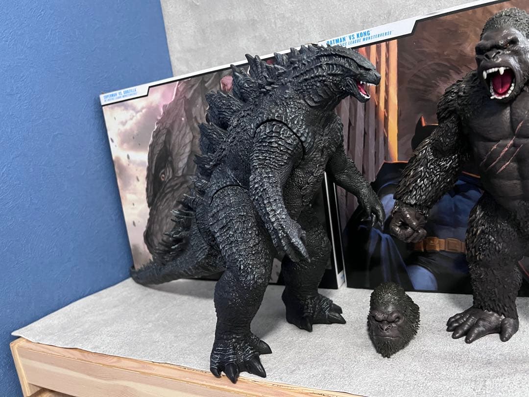 マクファーレントイズ　DCマルチバース　ゴジラ vs コング　アメコミフィギュア