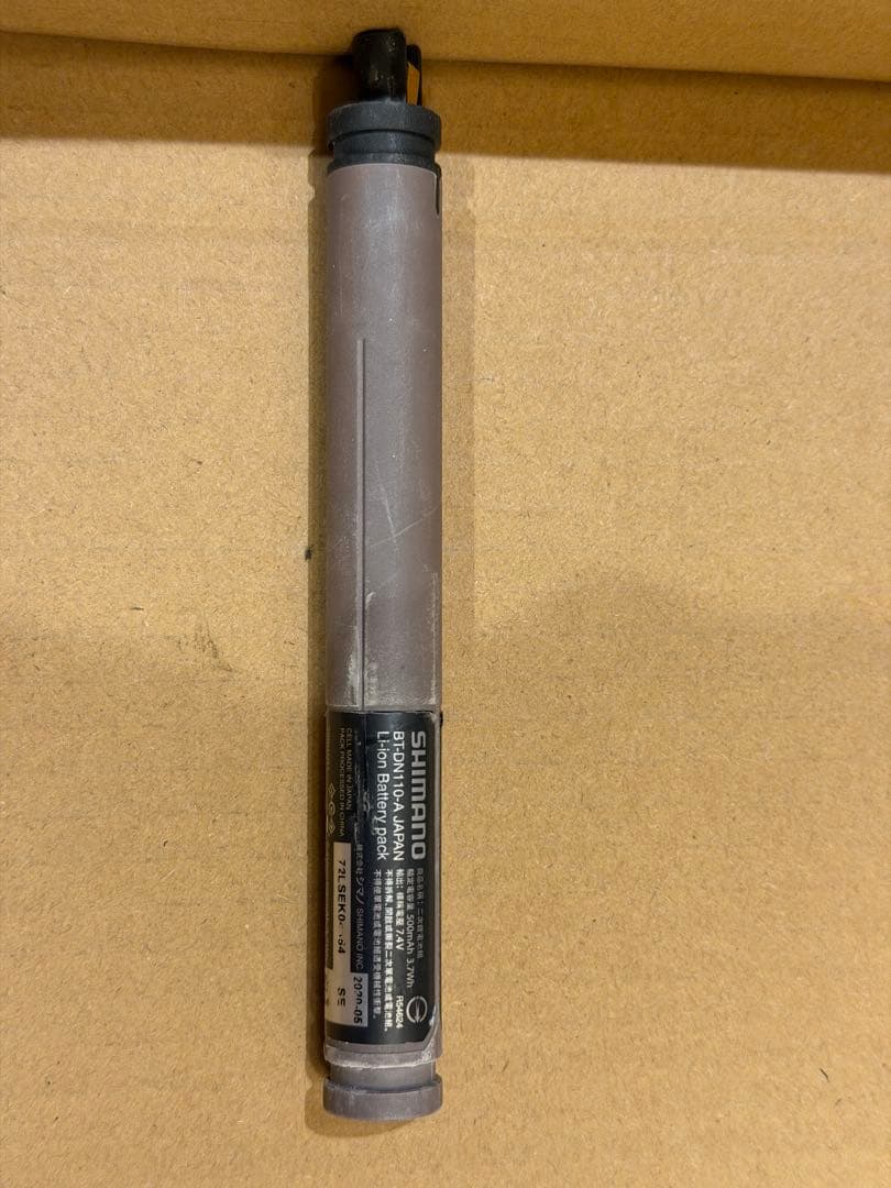 シマノ　BT-DN110 Di2 用