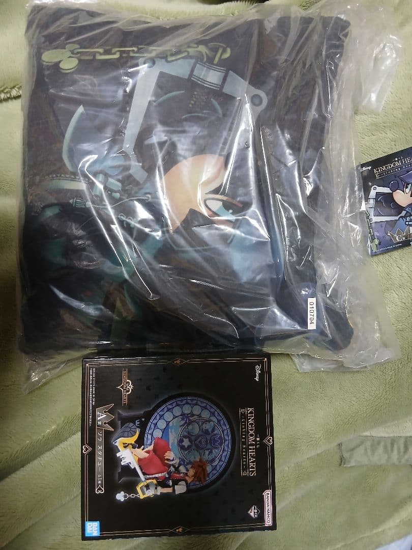 キングダムハーツ　一番くじ　A賞ソラスタチュー、C賞ミッキークッション