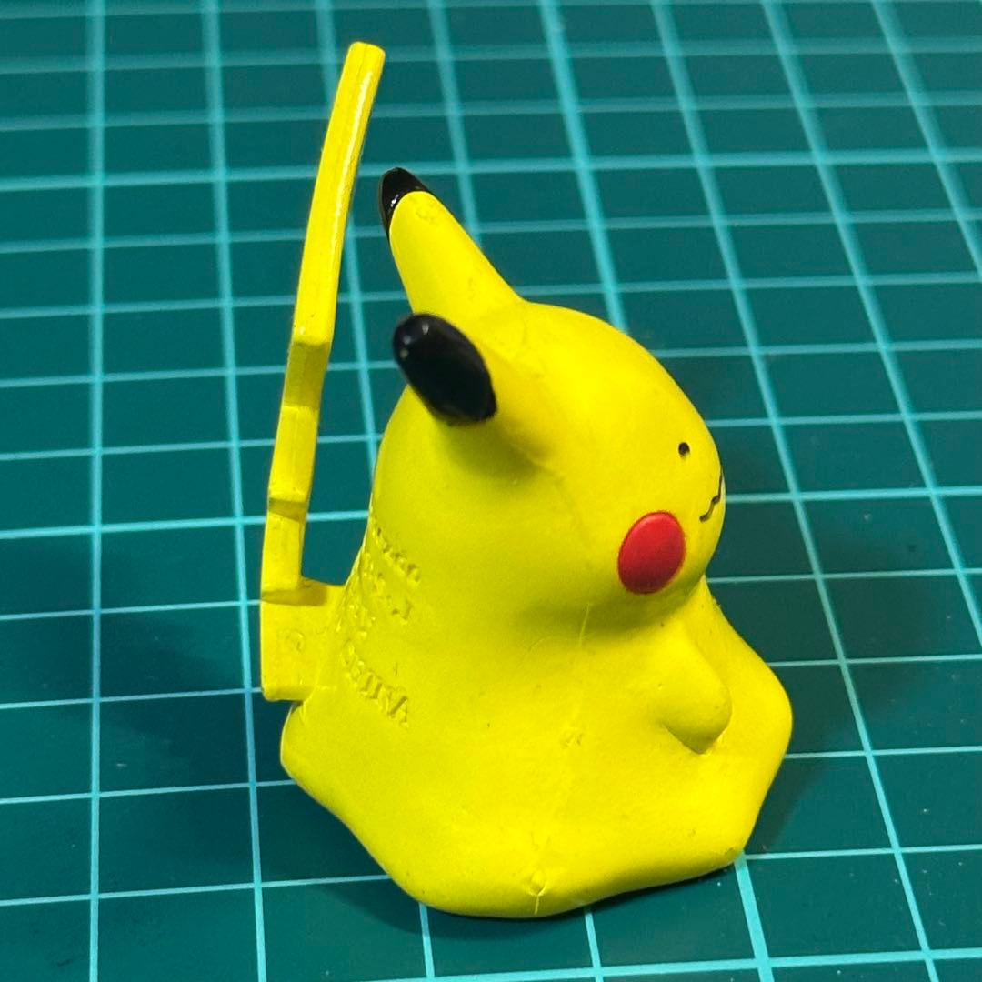 ポケモン　モンコレ　フィギュア　初期　初代　ピカチュウにへんしんしたメタモン