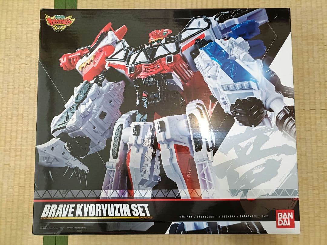 獣電戦隊キョウリュウジャーブレイブ カミツキ合体DXブレイブキョウリュウジン