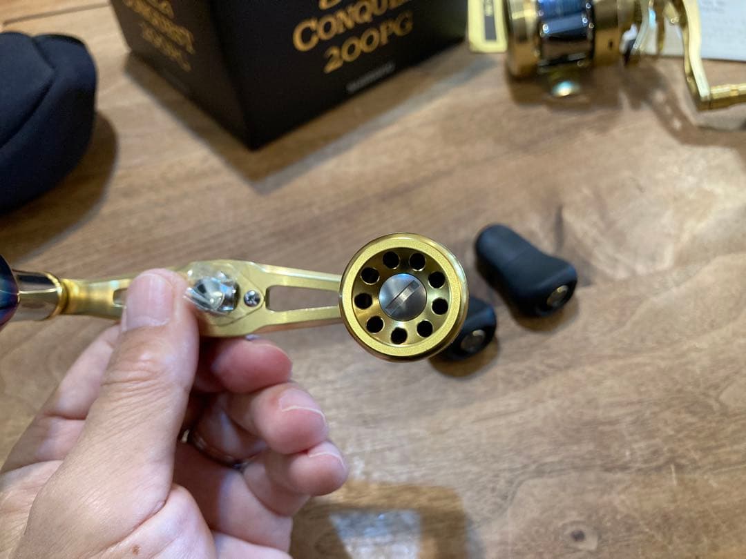 美品 23 オシアコンクエスト 200PG リブレ 限定ハンドル SB70-75