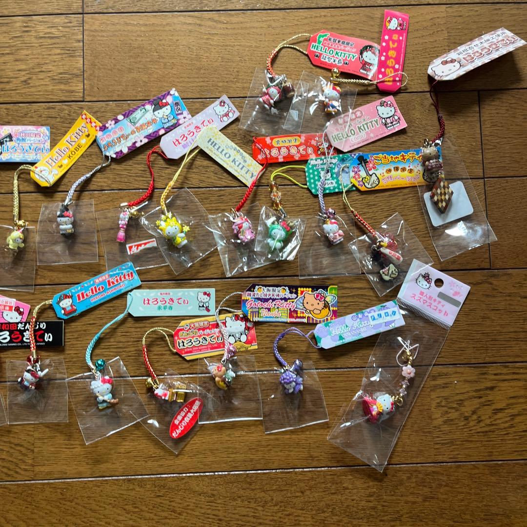 ご当地限定キティちゃん根付け　65点　おまけ別あり