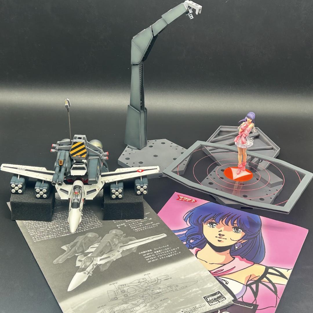 【電飾】VF-1バルキリー／リン・ミンメイ　塗装済完成品