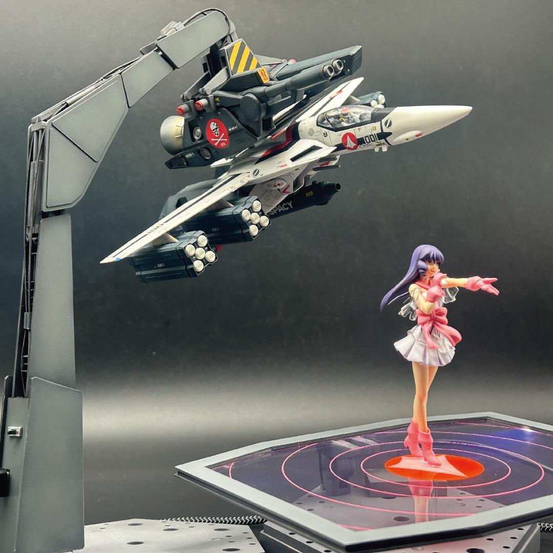 【電飾】VF-1バルキリー／リン・ミンメイ　塗装済完成品