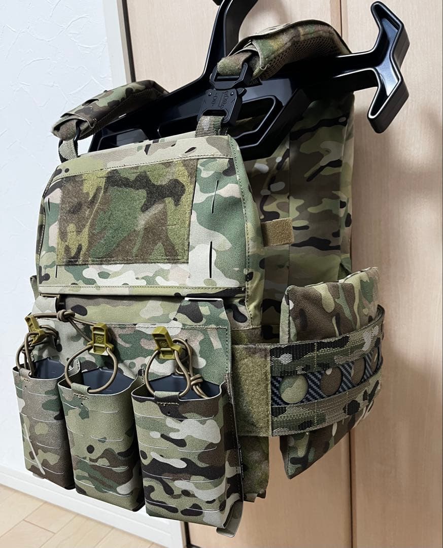 新品　FCPC V5 タイプ　プレキャリ　マルチカム　バックパネル