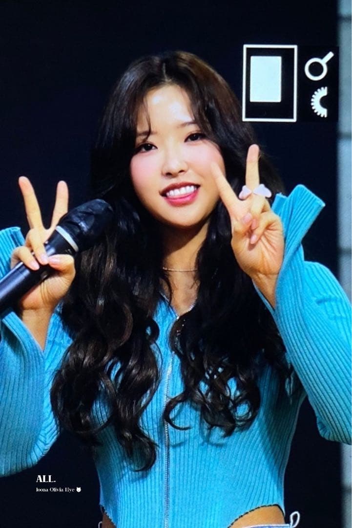 Loossemble ヘジュ　直筆サイン入りポラ