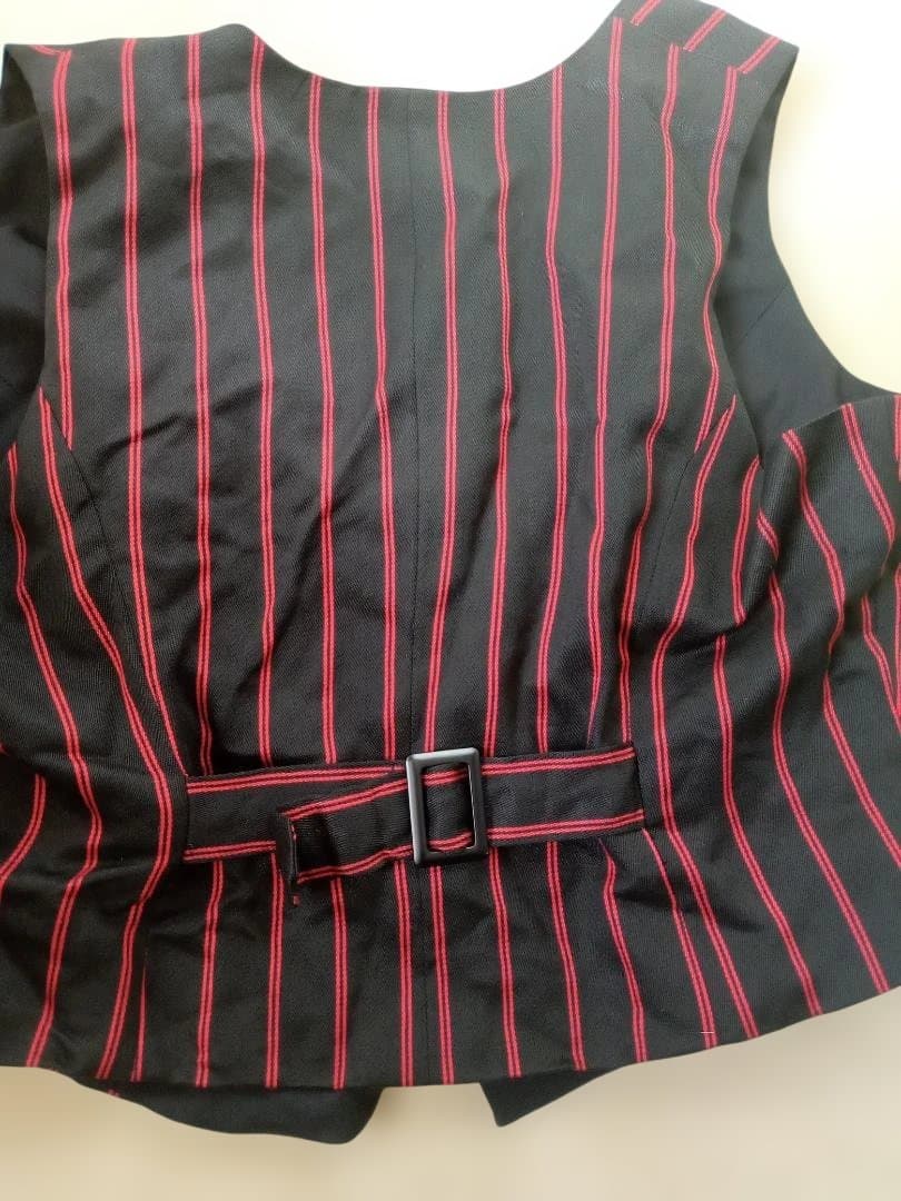 フラメンコ衣装　 黒地に赤のストライプ 上下セット